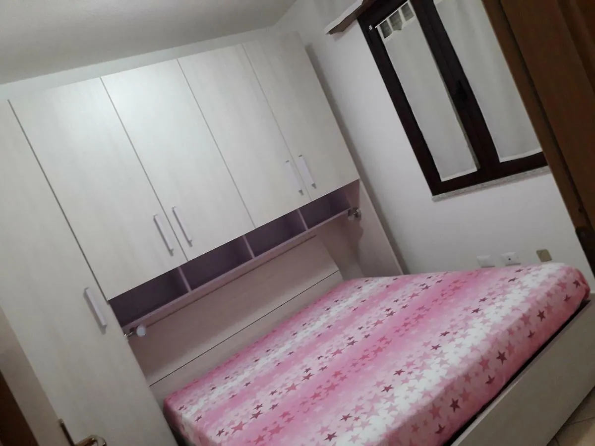 Domus Pandora Daire Tanaunella 0*,  İtalya